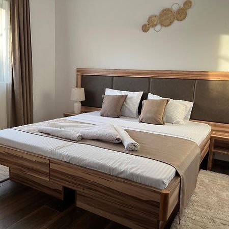 Airport Sky Apartments Lux Belgrad Dış mekan fotoğraf